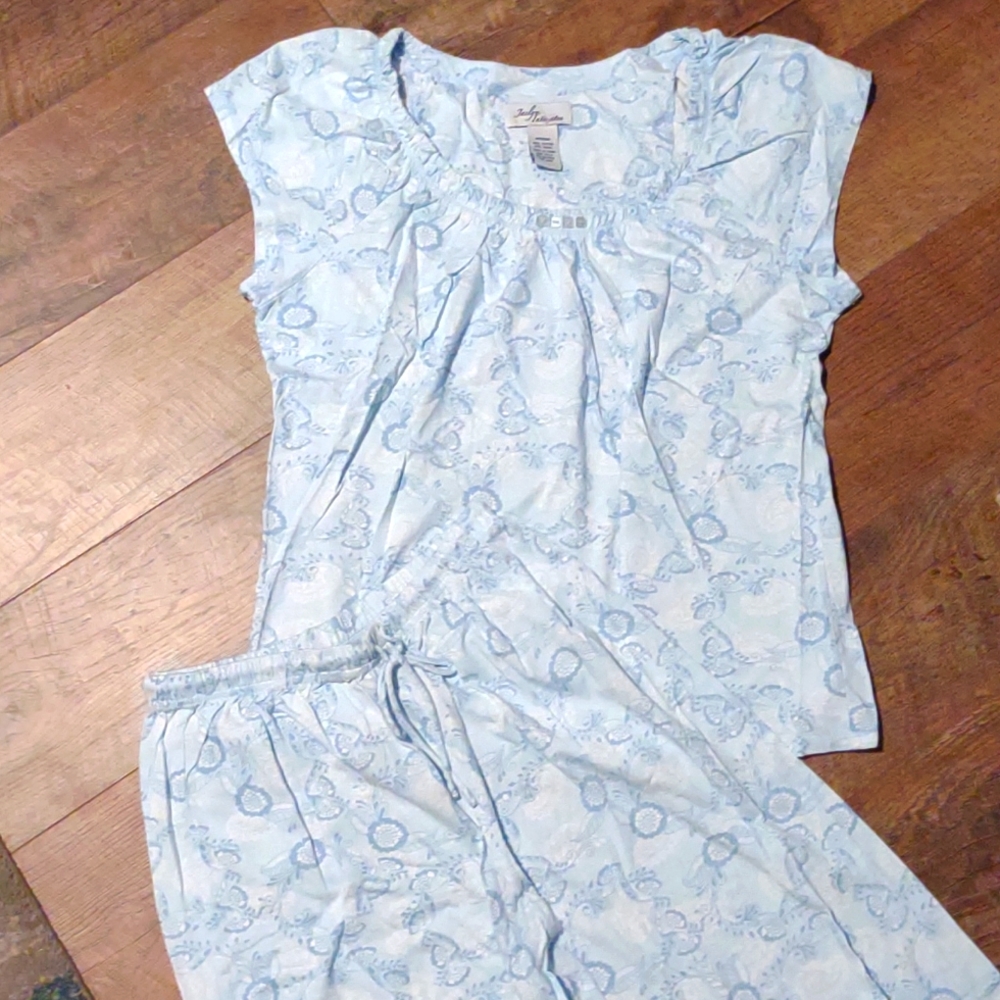 PJ set 2 peice NWOT 🌺💕